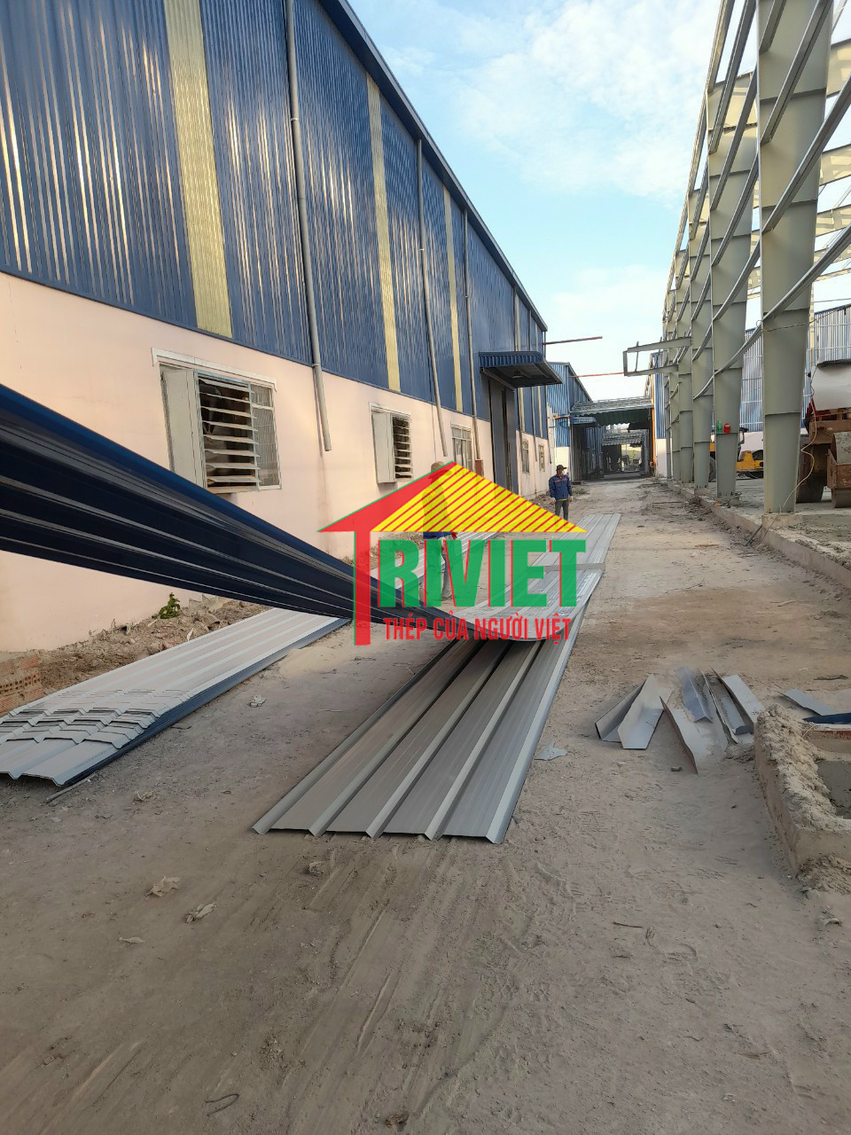 Mua tôn Đông Á ở đâu đảm bảo chất lượng